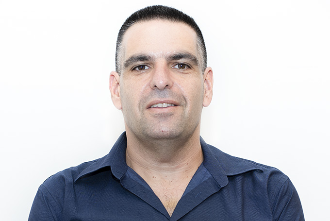 ד